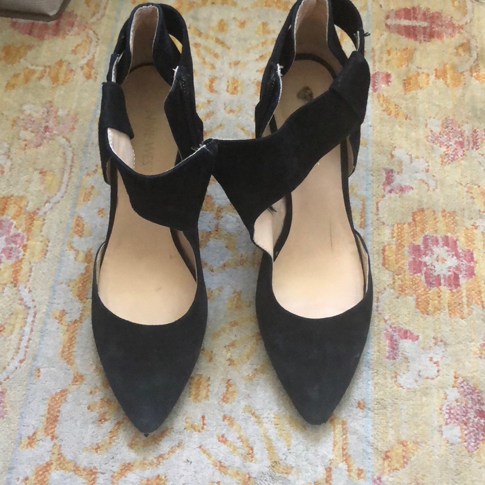 Nine West black suede heels